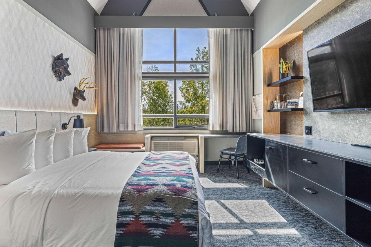 Mtn House By Basecamp Hotel Canmore Luaran gambar