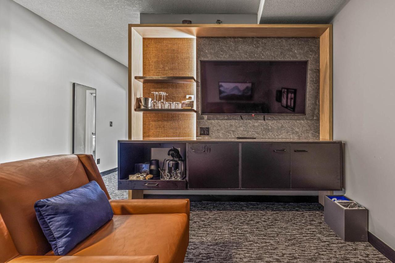 Mtn House By Basecamp Hotel Canmore Luaran gambar