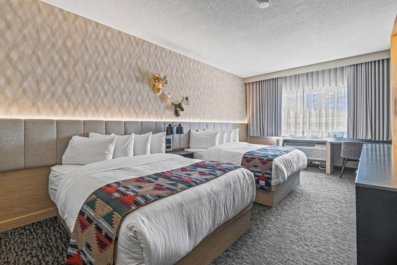 Mtn House By Basecamp Hotel Canmore Luaran gambar