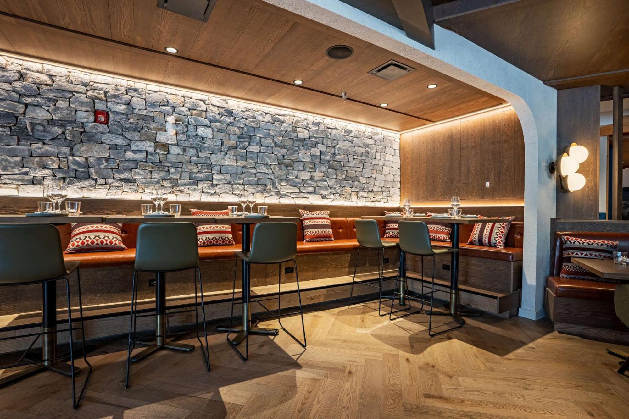 Mtn House By Basecamp Hotel Canmore Luaran gambar