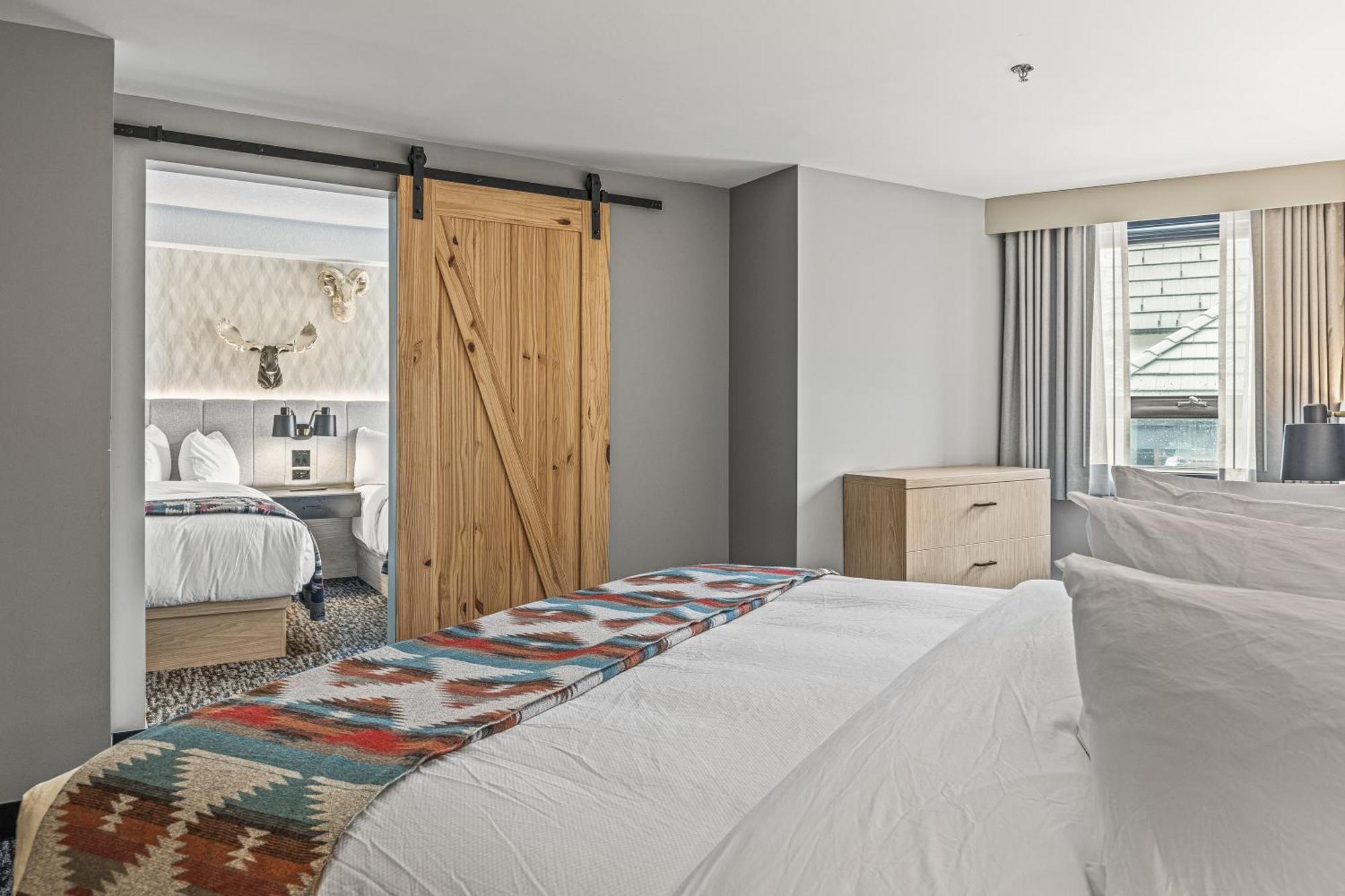 Mtn House By Basecamp Hotel Canmore Luaran gambar