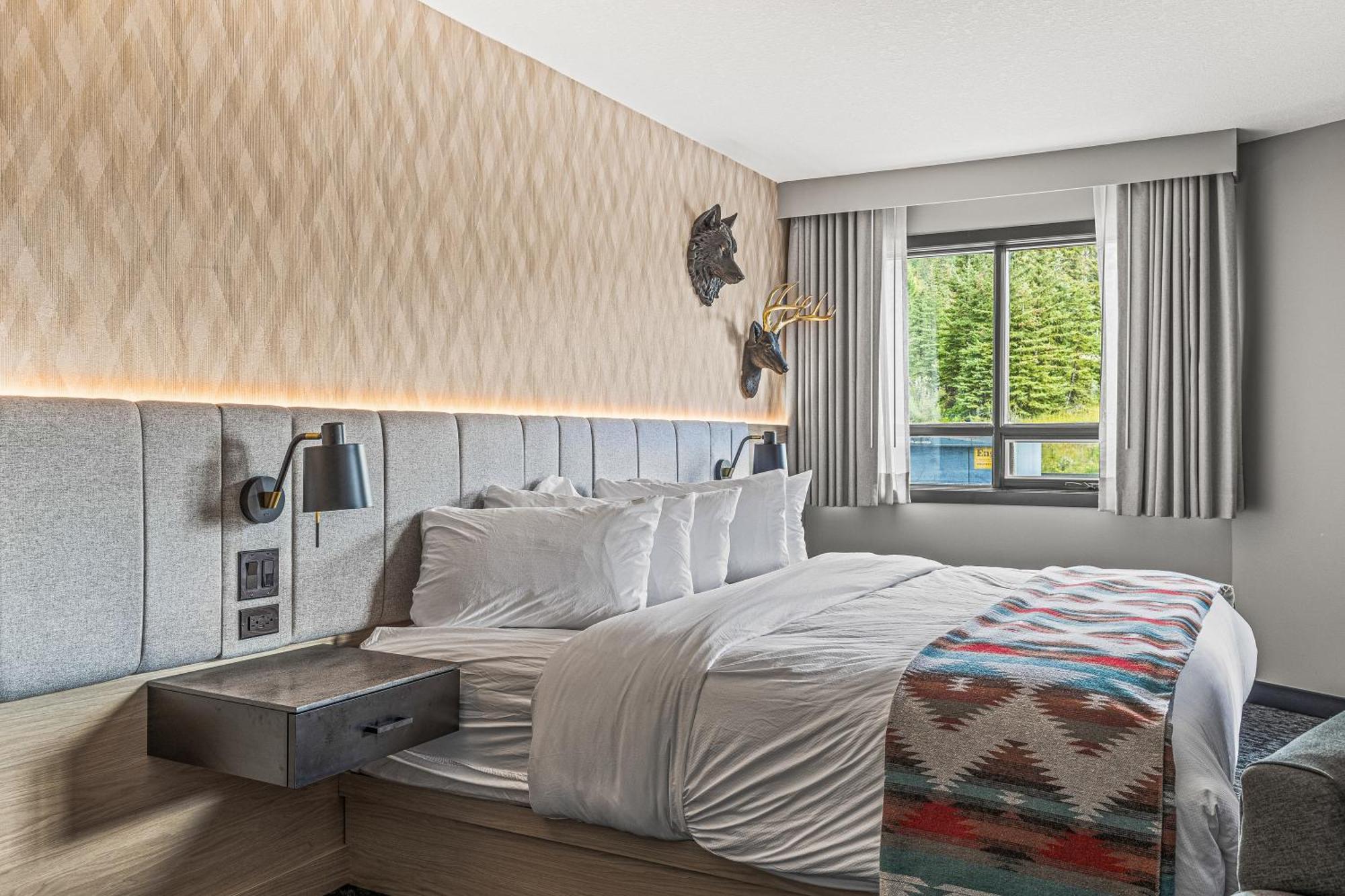 Mtn House By Basecamp Hotel Canmore Luaran gambar