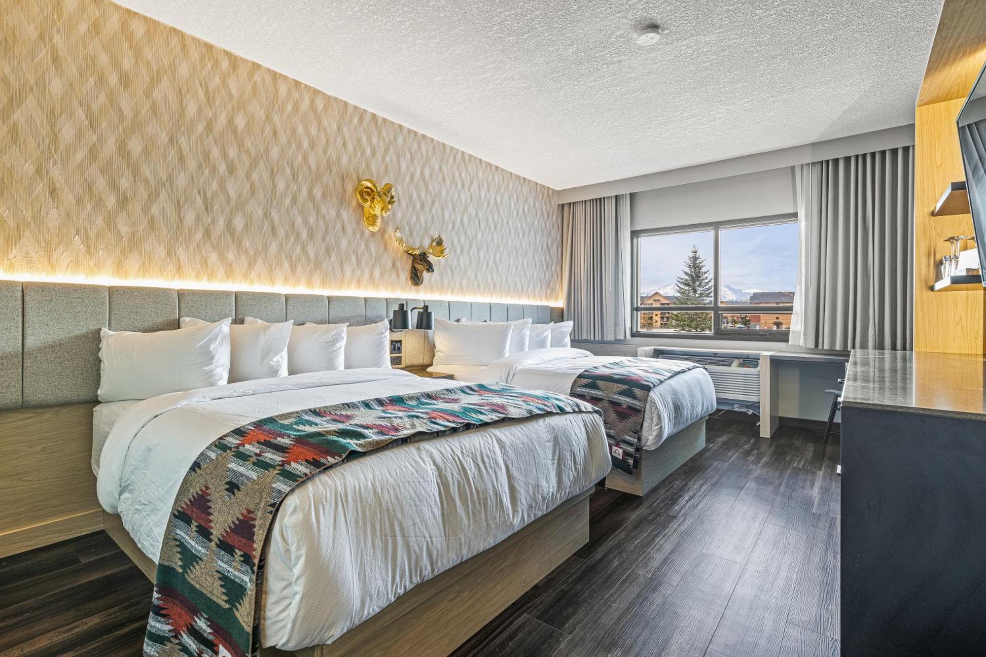 Mtn House By Basecamp Hotel Canmore Luaran gambar
