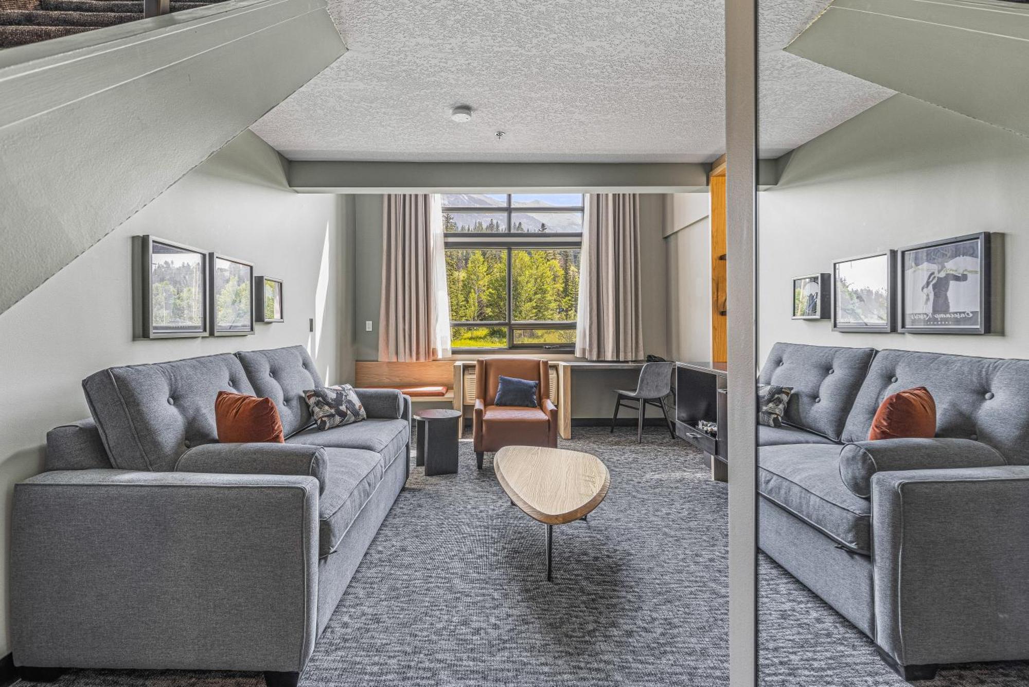 Mtn House By Basecamp Hotel Canmore Luaran gambar